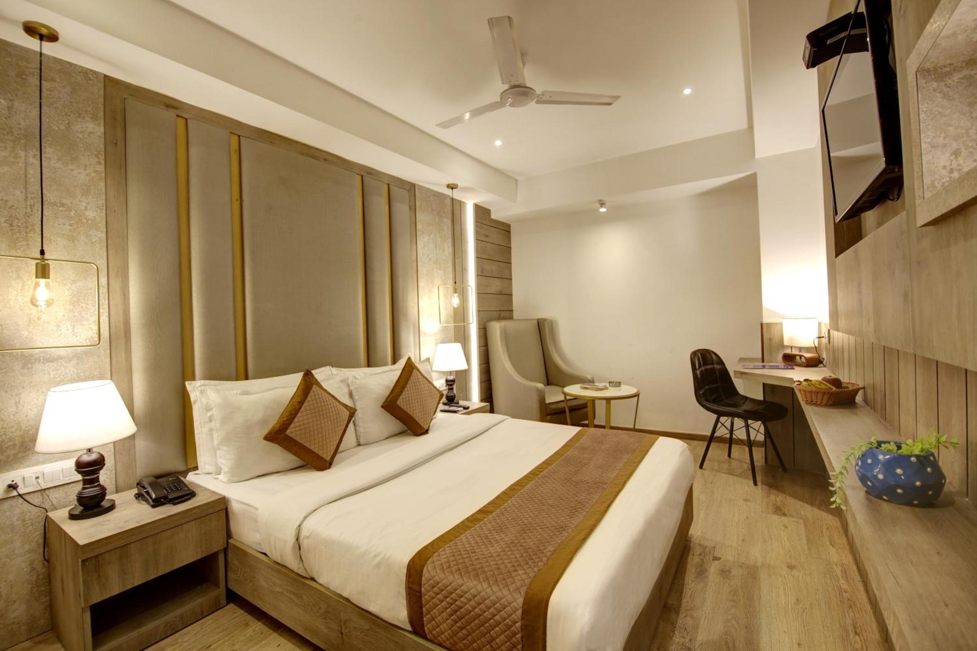 Hotel Town Grand Patel Nagar New Delhi Ngoại thất bức ảnh