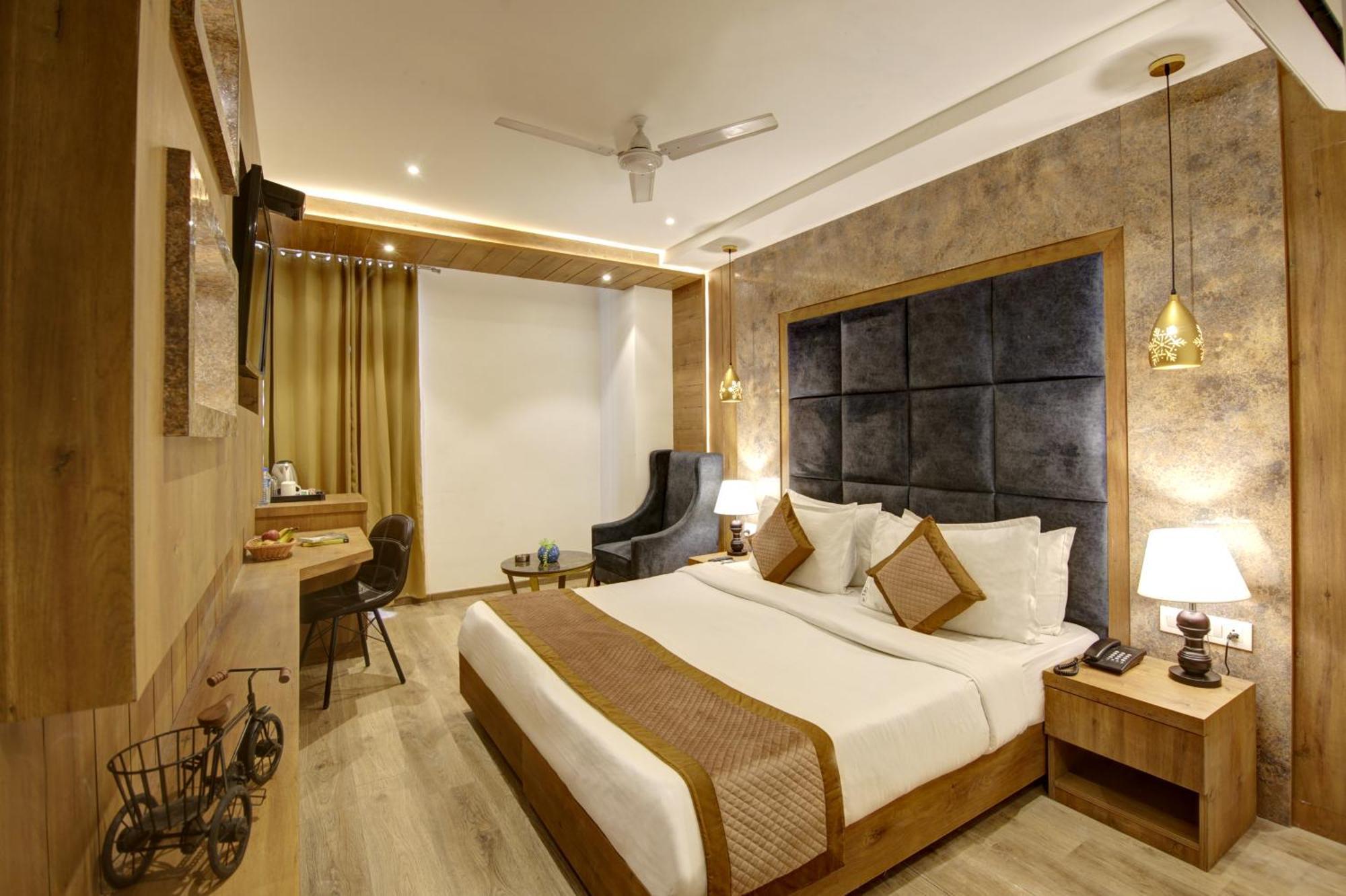 Hotel Town Grand Patel Nagar New Delhi Ngoại thất bức ảnh