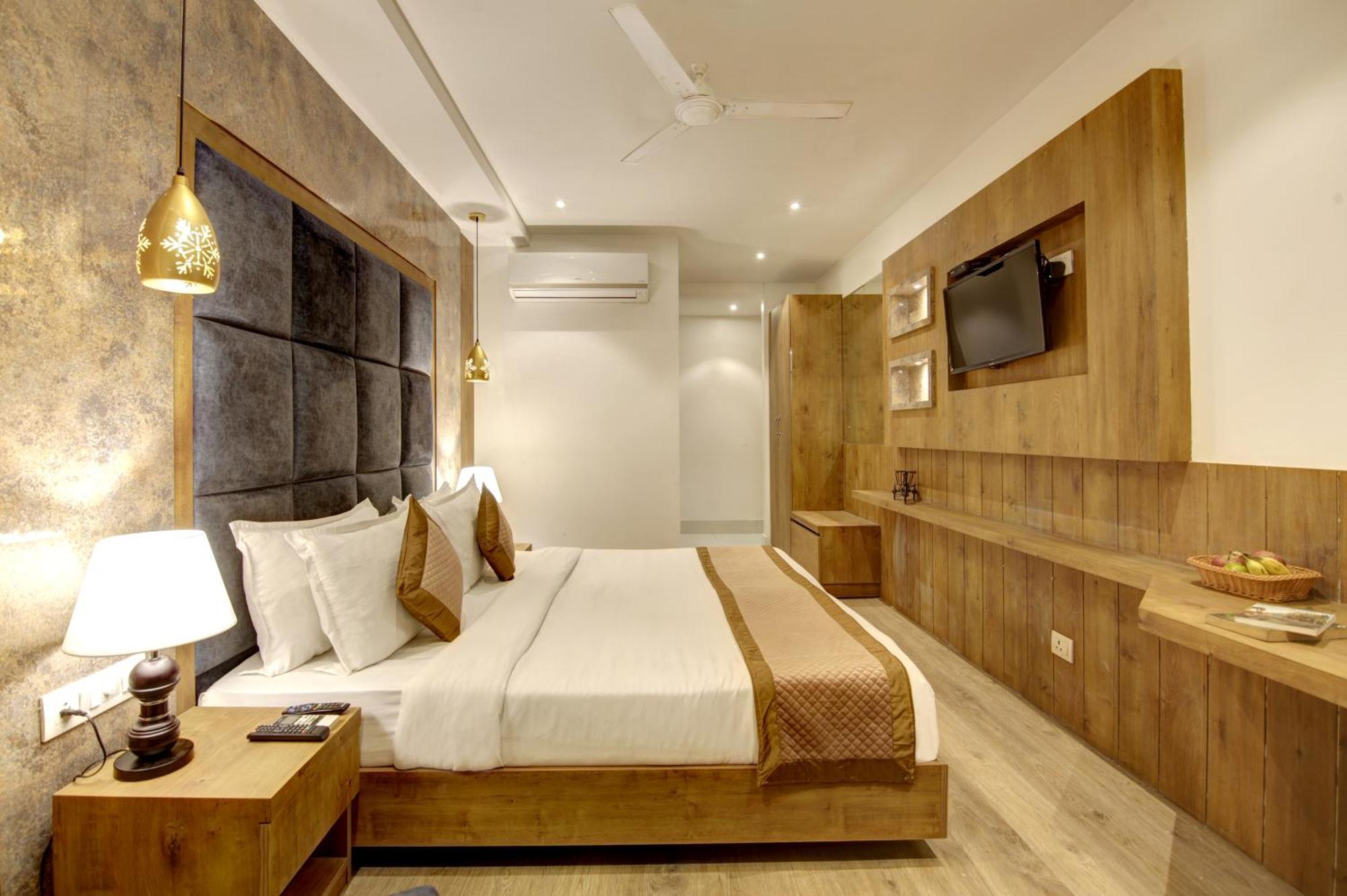 Hotel Town Grand Patel Nagar New Delhi Ngoại thất bức ảnh