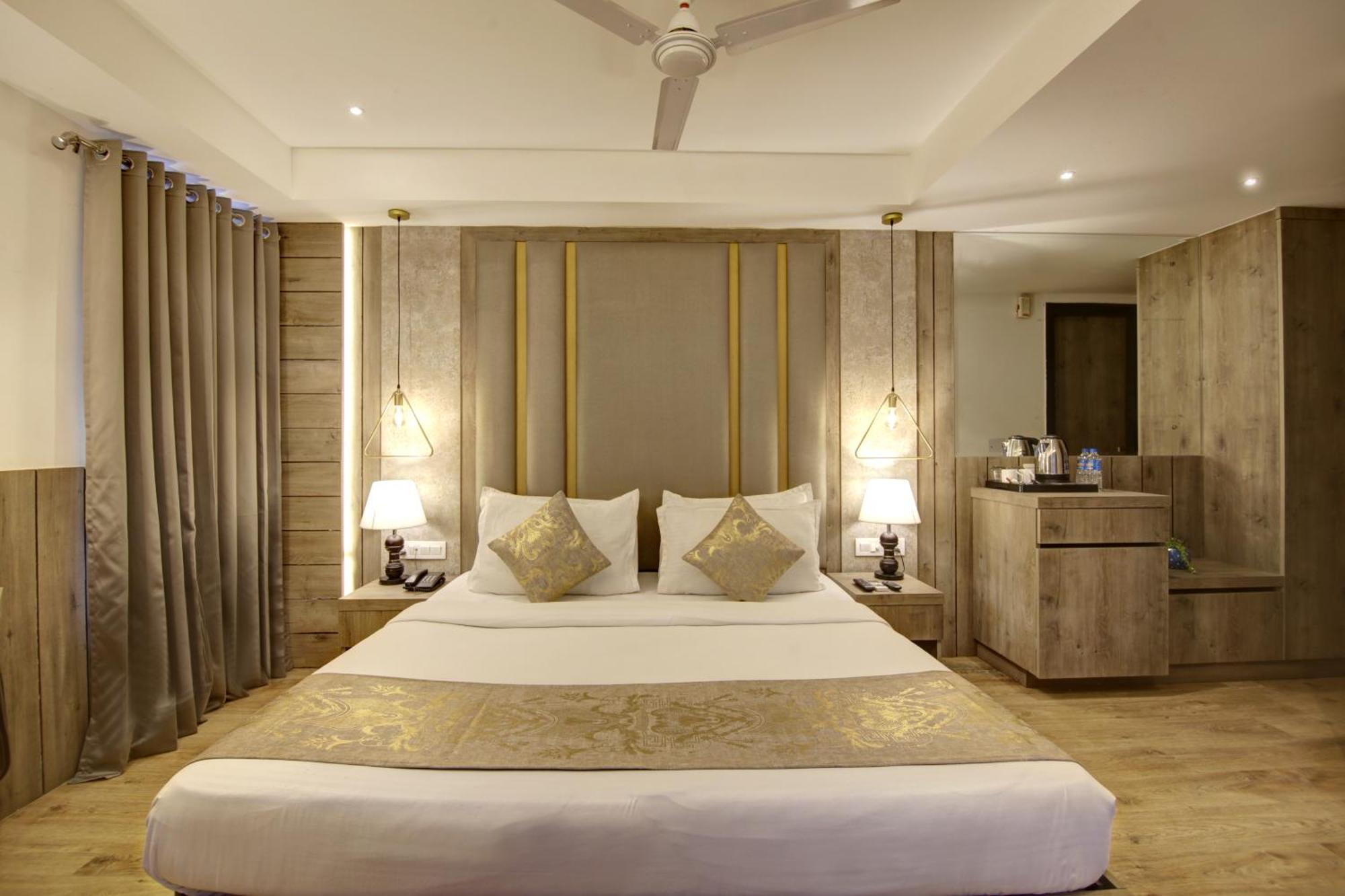 Hotel Town Grand Patel Nagar New Delhi Ngoại thất bức ảnh
