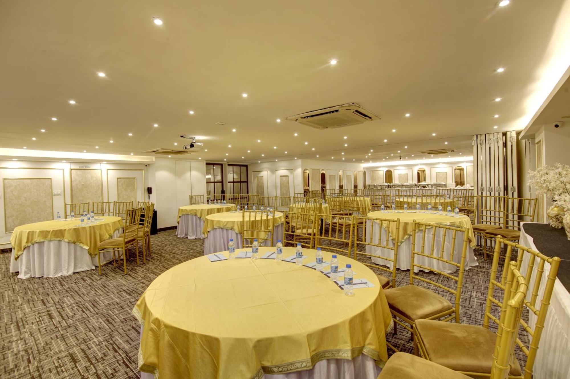 Hotel Town Grand Patel Nagar New Delhi Ngoại thất bức ảnh