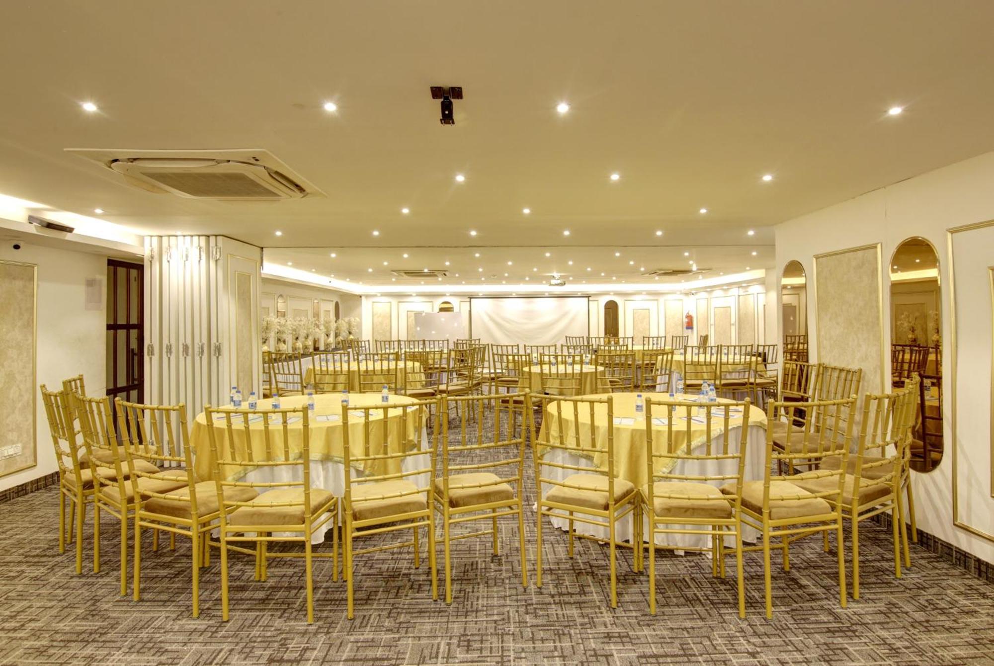 Hotel Town Grand Patel Nagar New Delhi Ngoại thất bức ảnh