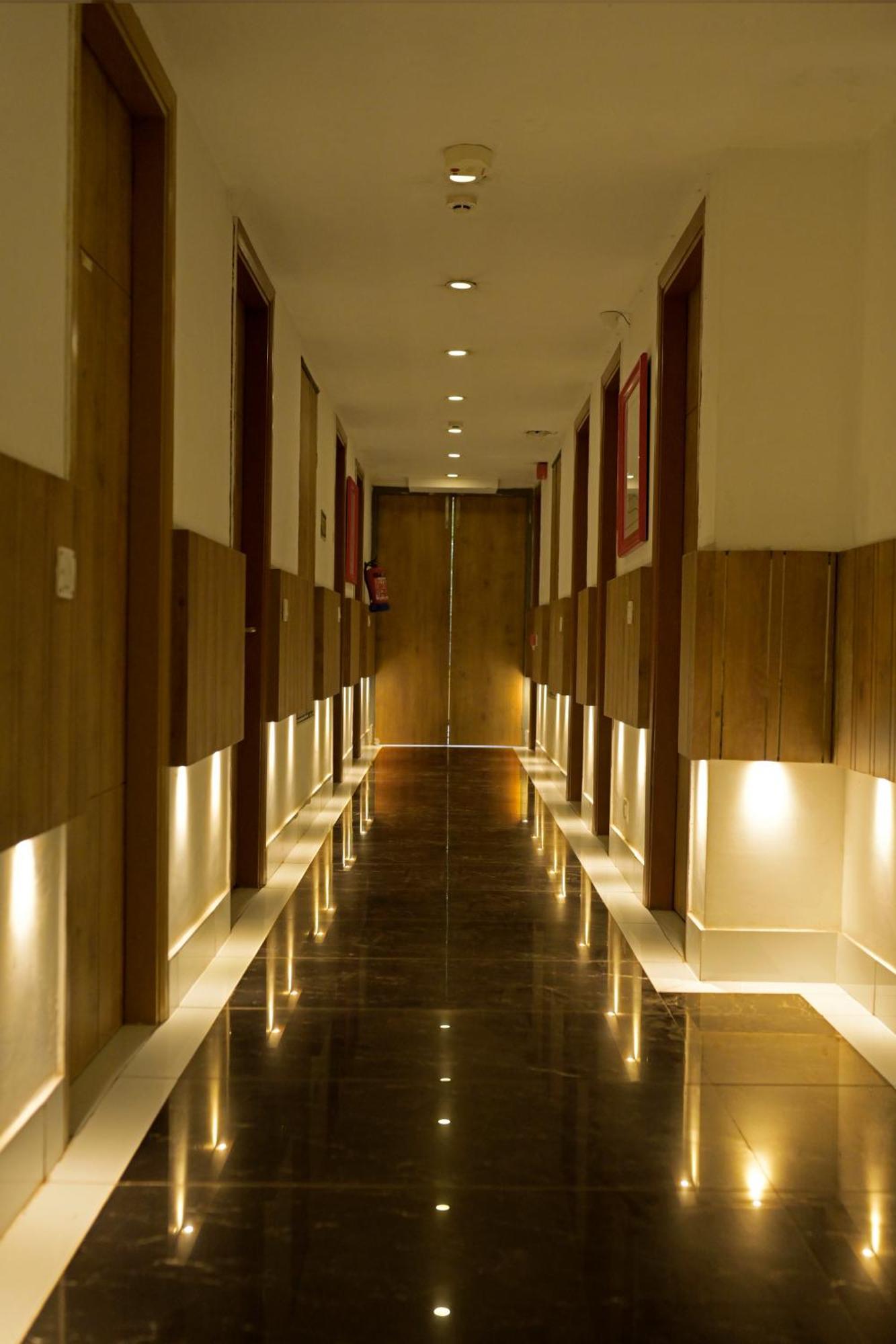 Hotel Town Grand Patel Nagar New Delhi Ngoại thất bức ảnh